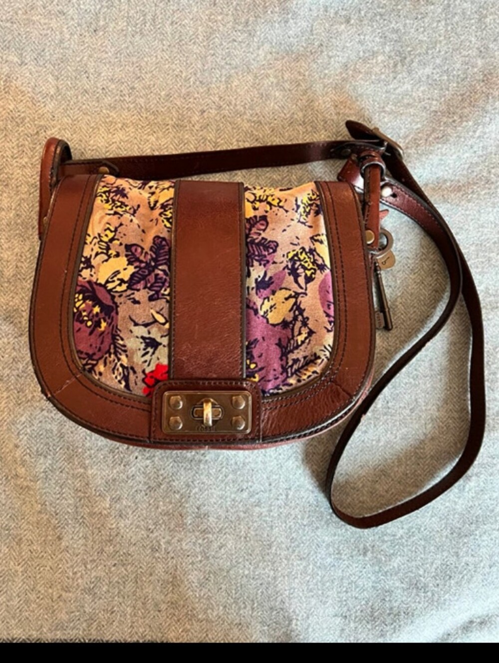 Fossil Vintage KeyPer saddlebag Crossbody Bag Velvet Floral Brown Leather.